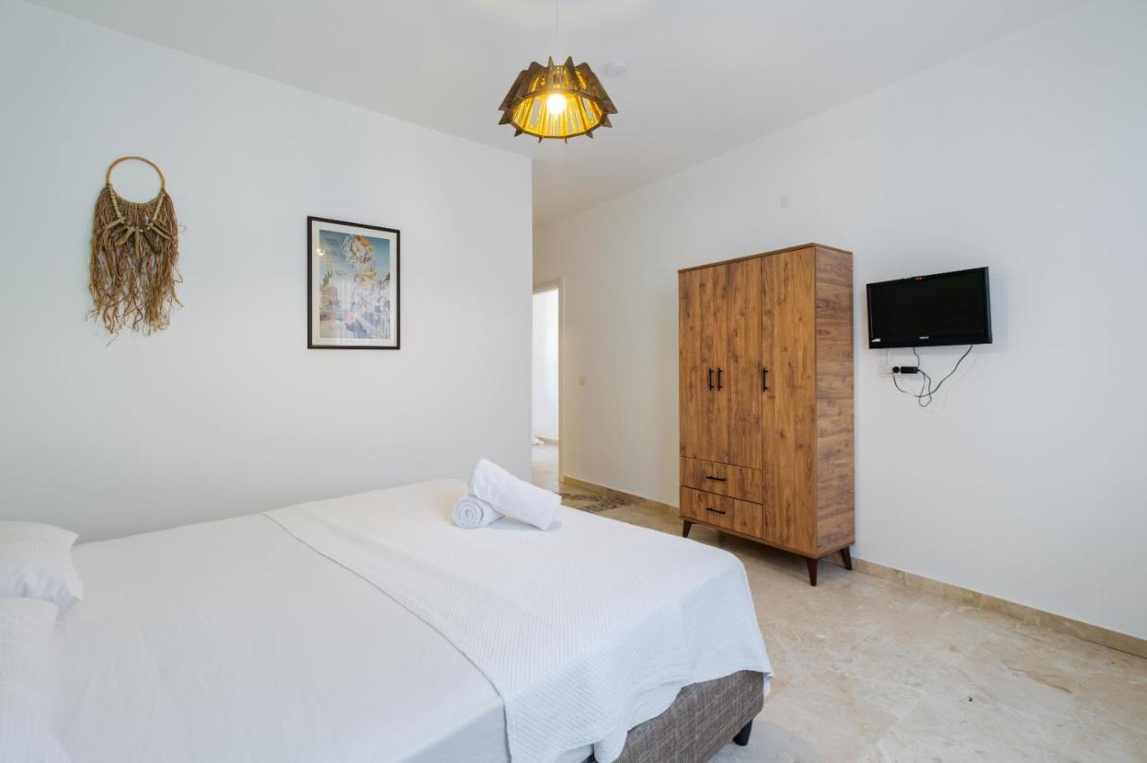 Bed and Breakfast Mel Town Antalya Exterior foto