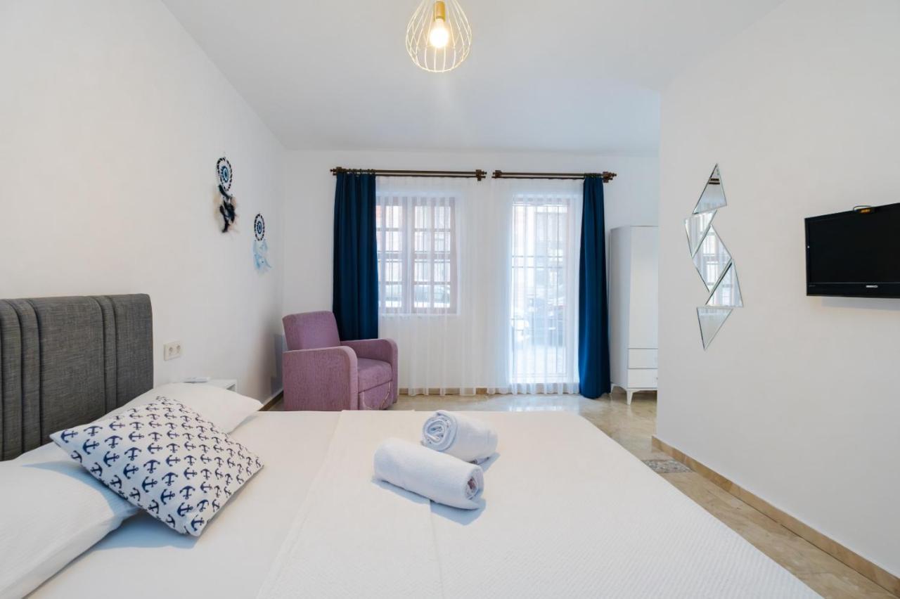 Bed and Breakfast Mel Town Antalya Exterior foto