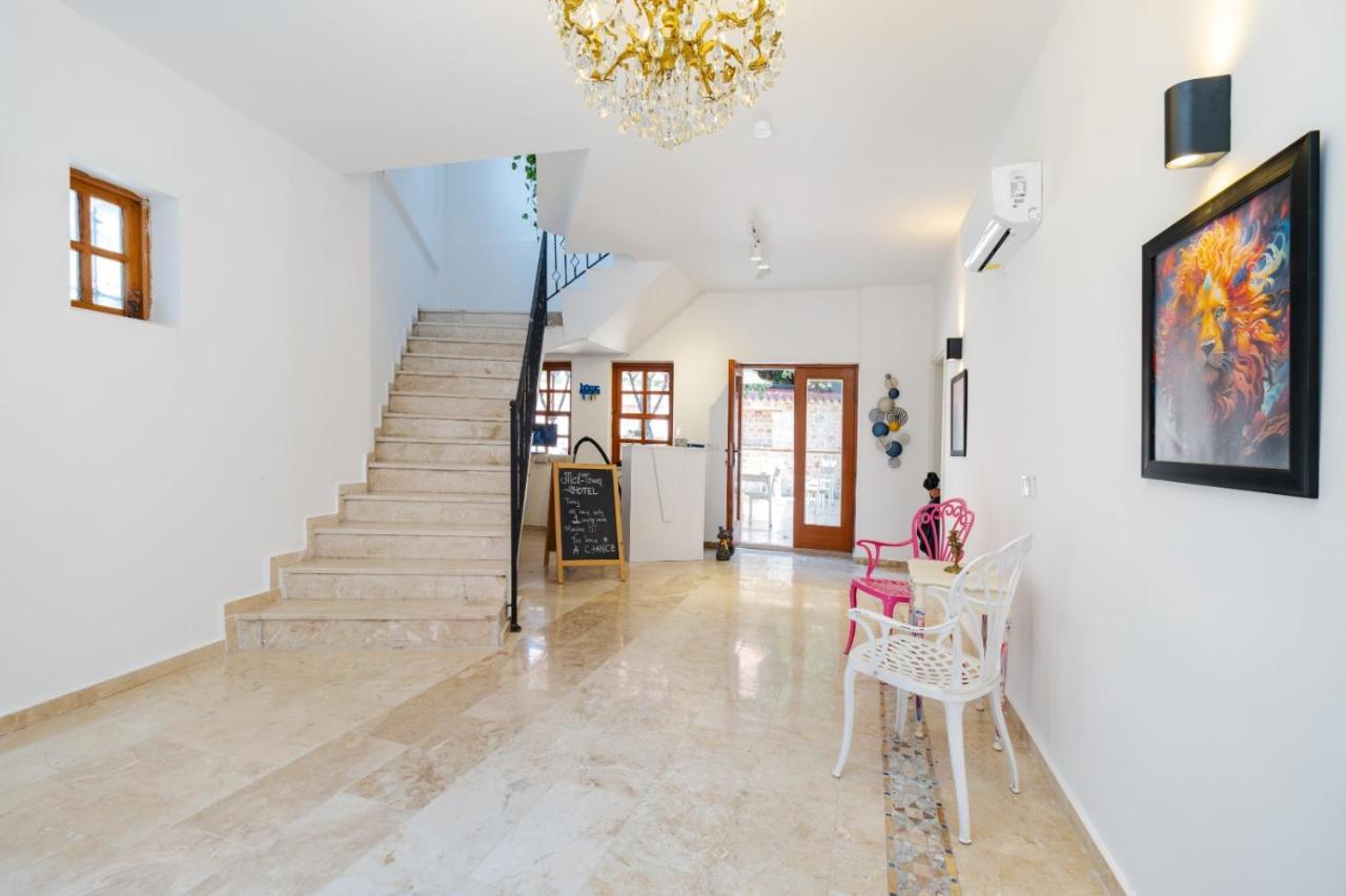Bed and Breakfast Mel Town Antalya Exterior foto