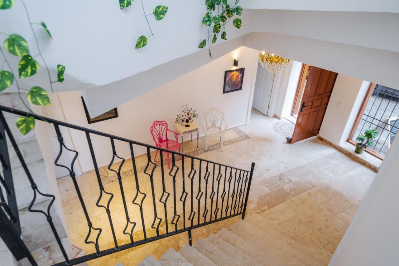 Bed and Breakfast Mel Town Antalya Exterior foto